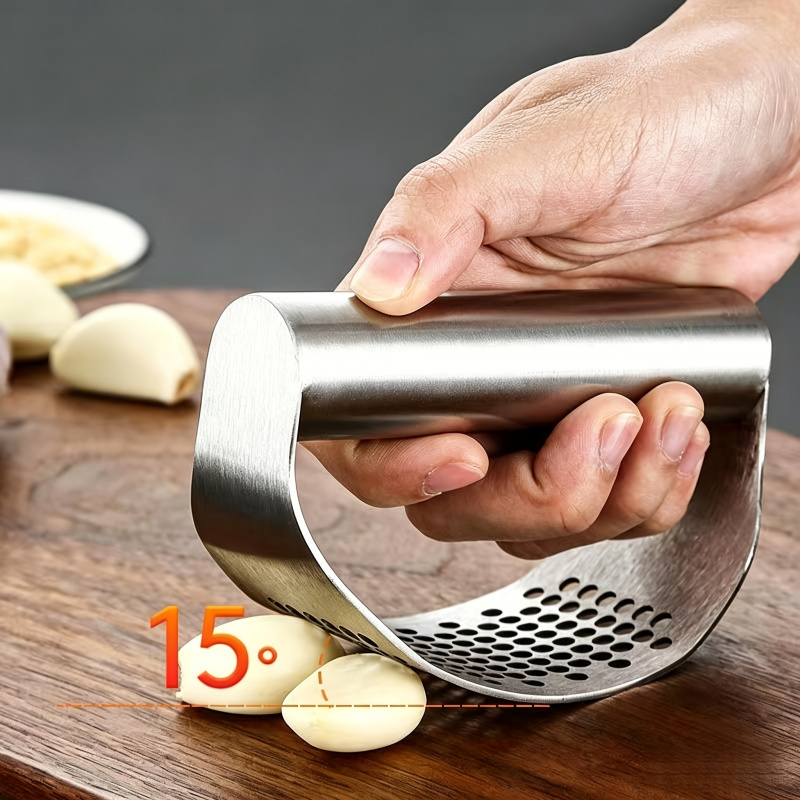 مكبس ثوم يدوي من الفولاذ المقا - مراجعة Kitchen Gadgets That Are Useful وسعره