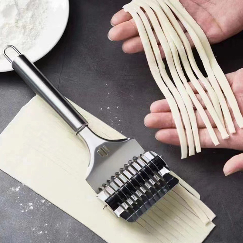 قطاعة سباغيتي يدوية من الفولاذ - مراجعة Kitchen Gadgets Machine وسعره
