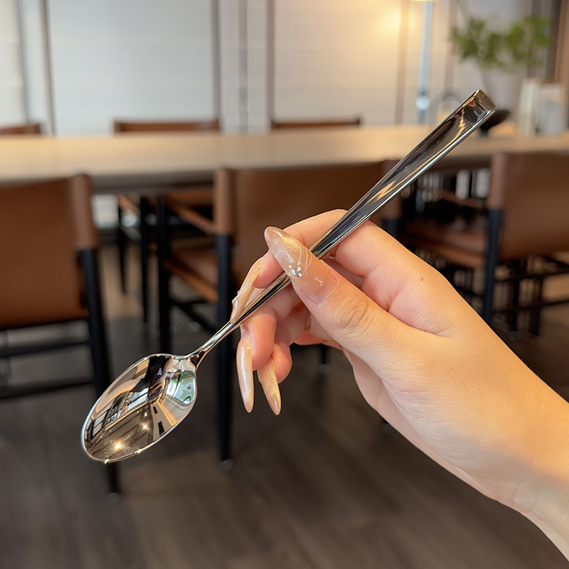 ملعقة كورية من الفولاذ المقاوم - مراجعة Korean Kitchen Gadgets وسعره