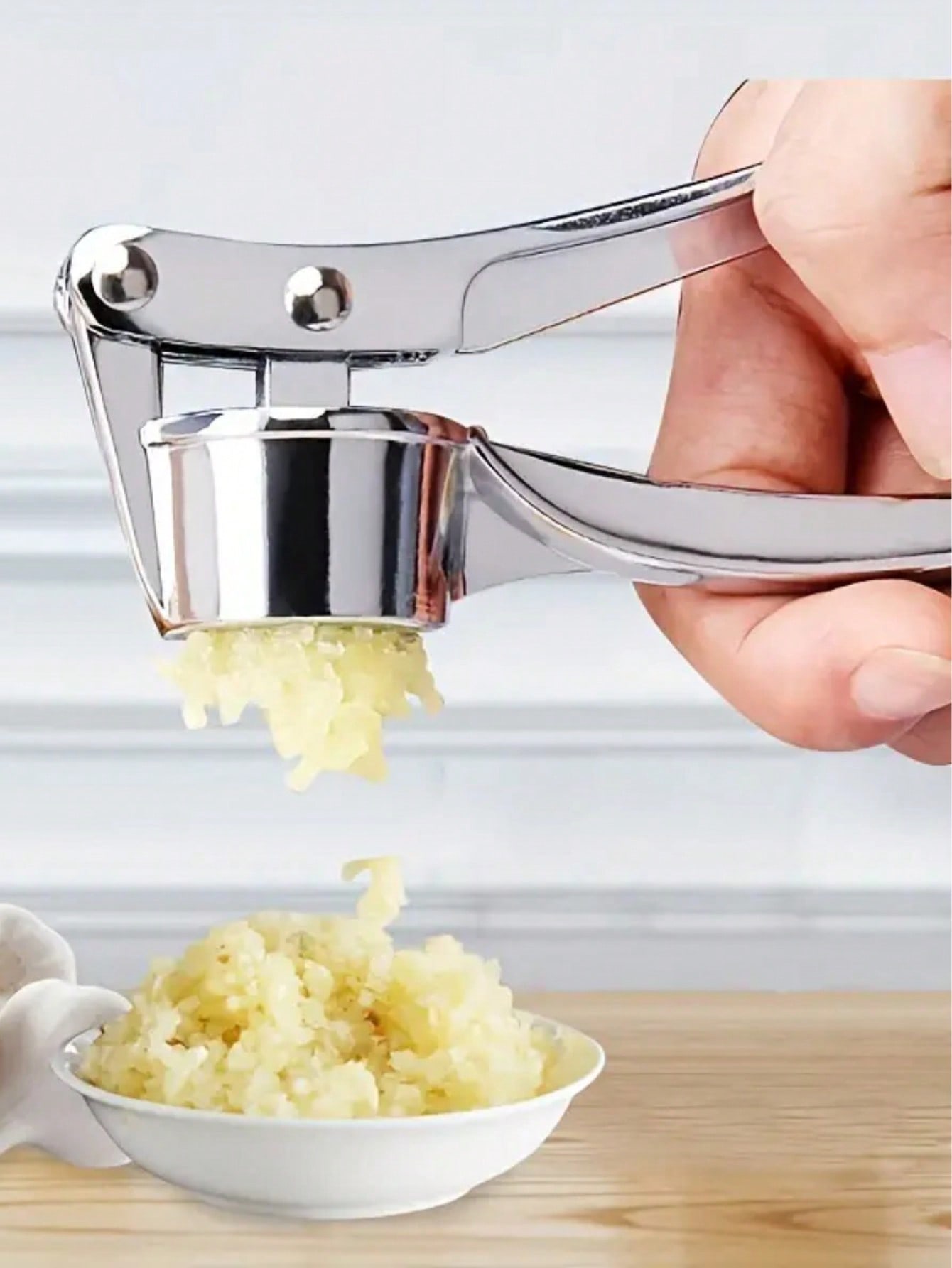 مكبس ثوم يدوي من الفولاذ المقا - مراجعة Quality Kitchen Gadgets وسعره